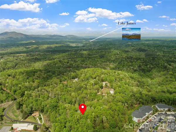 000 Yancey Ridge LN, Marion, NC 28752