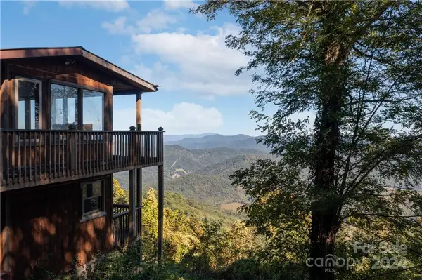1375 Swing RD, Burnsville, NC 28714