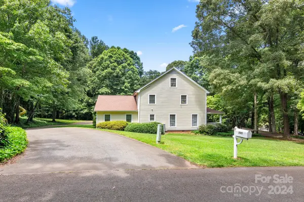205 Vauxhall DR, Shelby, NC 28150