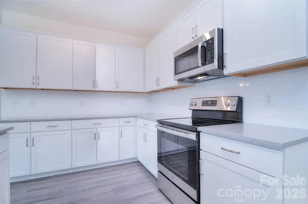 108 Megby TRL, Statesville, NC 28677
