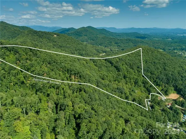 58 Grooms RD, Candler, NC 28715