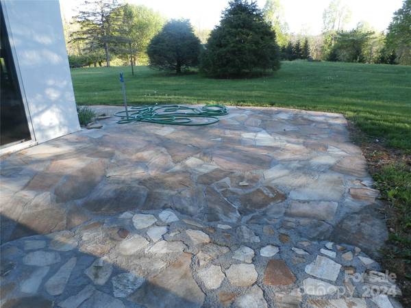 288 Firetower RD, Spruce Pine, NC 28777