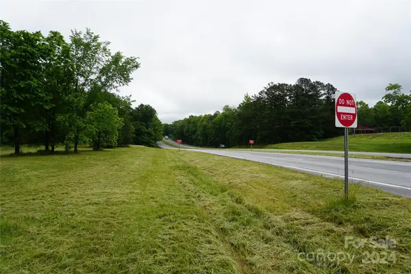 253 N Urban ST, Thomasville, NC 27360