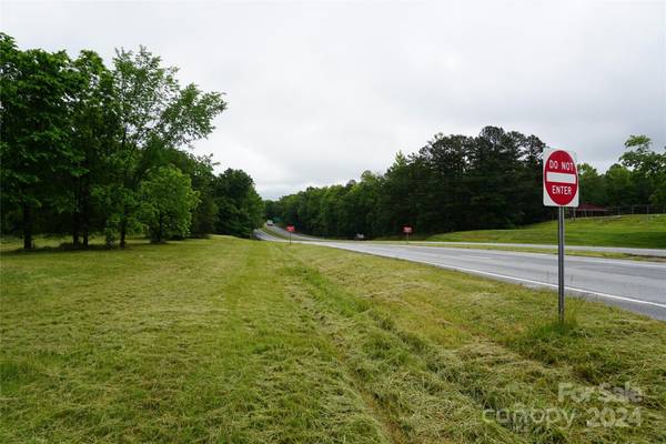 253 N Urban ST, Thomasville, NC 27360