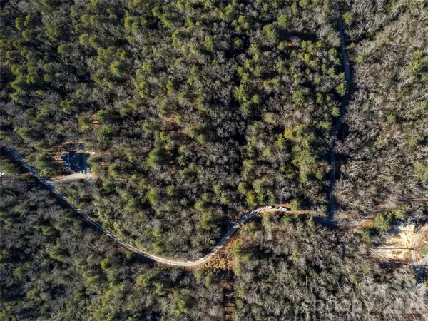 72 Emma Bri LN, Penrose, NC 28766