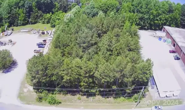 1100 Tulip DR, Gastonia, NC 28052