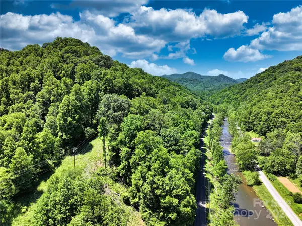 3065 Piney Hill RD, Burnsville, NC 28714