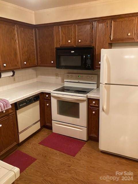 246 HEMLOCK LN, Moravian Falls, NC 28654
