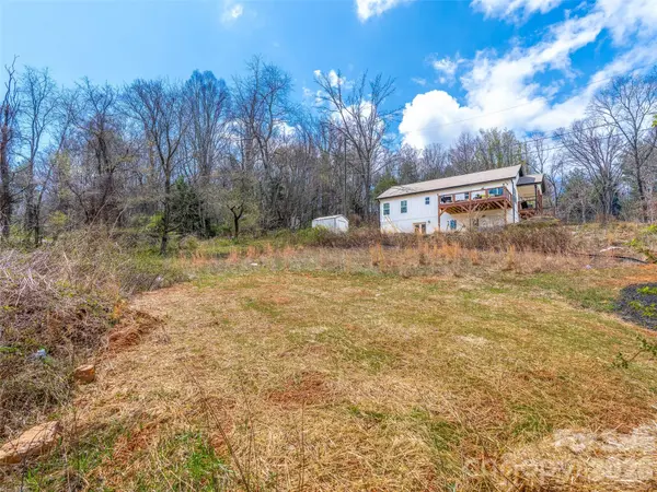 105 Round Table TRL #Lot 6, Asheville, NC 28803