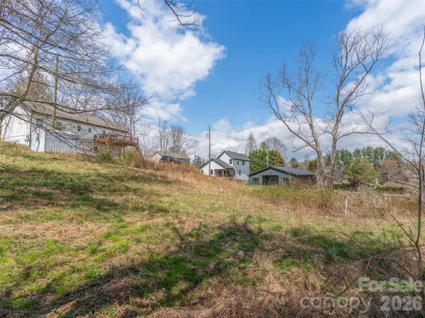 109 Round Table TRL #Lot 7, Asheville, NC 28803