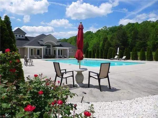 126 Potters LNDG, Denton, NC 27239