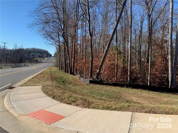 0000 Charlotte HWY, Mooresville, NC 28117