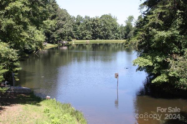 880 Bellegray RD #19, Clover, SC 29710