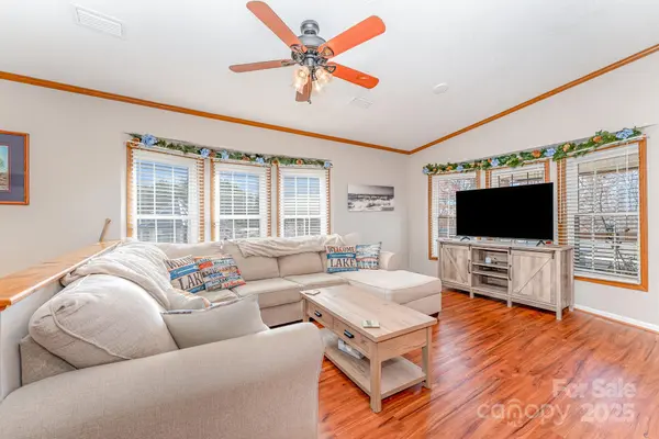 231 Badin View RD, New London, NC 28127