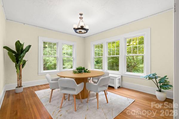 108 Lakewood DR, Asheville, NC 28803
