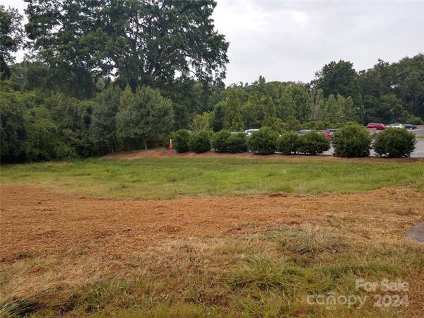 1045 Highland AVE, Salisbury, NC 28144