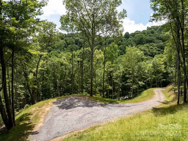 #32 Tapestry TRL, Waynesville, NC 28785