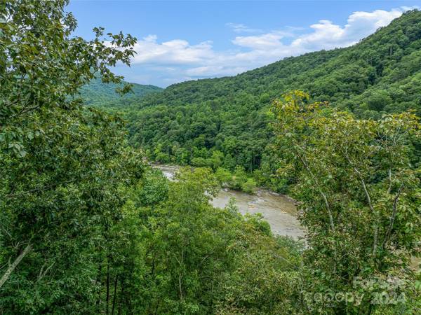 4155 French Broad Pkwy, Marshall, NC 28753