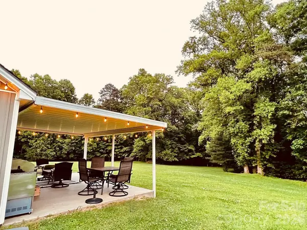 1104 old HWY 60 HWY, Wilkesboro, NC 28697