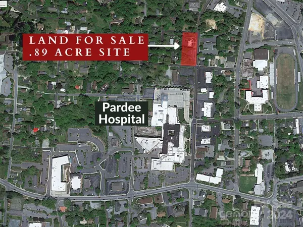 903 Fleming ST, Hendersonville, NC 28791