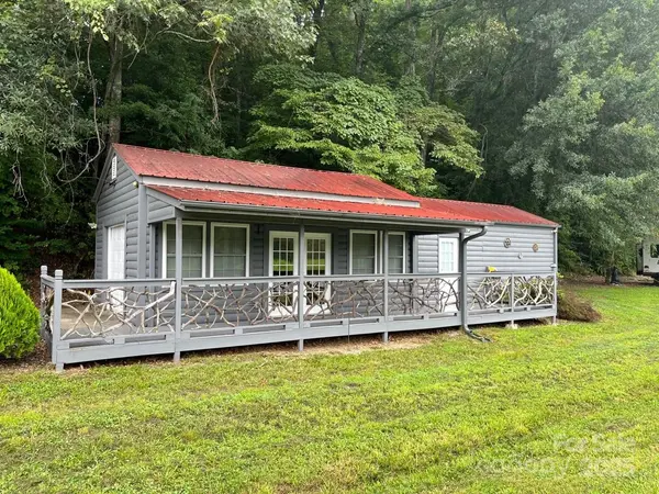 1961 Cane Creek RD, Fletcher, NC 28732