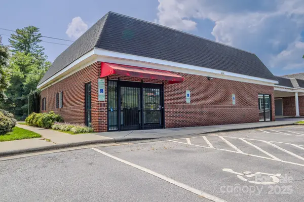 317 1st ST E, Conover, NC 28613