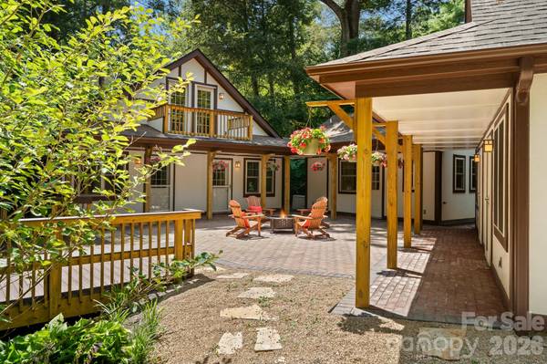108 Lakewood DR, Asheville, NC 28803