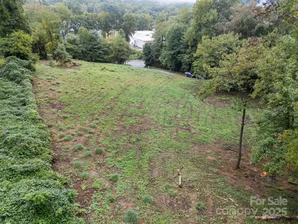 1945 Hendersonville RD, Asheville, NC 28803