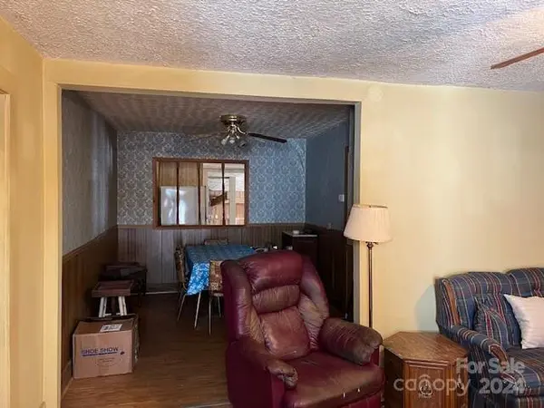 1435 Jacktown RD, Marion, NC 28752
