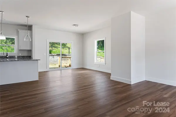 228 Cherrywood WAY, Asheville, NC 28806