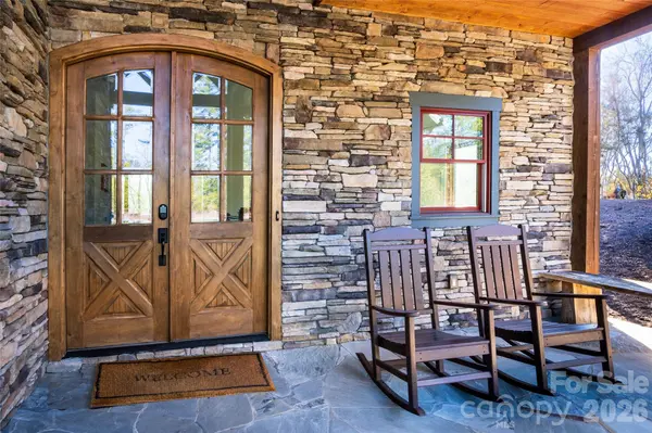 2349 Cornwallis TRL, Nebo, NC 28761