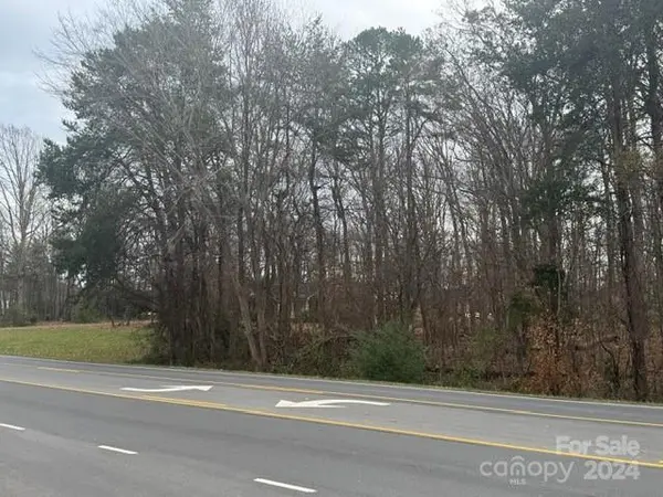 9565 Rocky River RD, Harrisburg, NC 28215