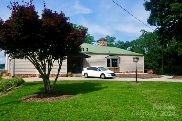 1025 Fairfield RD, Mount Gilead, NC 27371