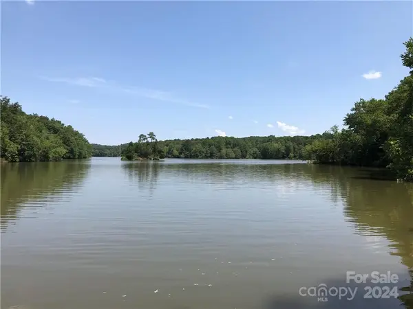 2793 Catawba RD #24, Great Falls, SC 29055