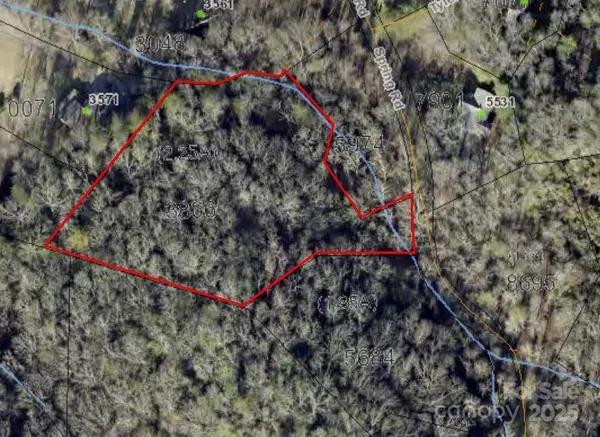 5538 Spring RD #1, Hendersonville, NC 28739