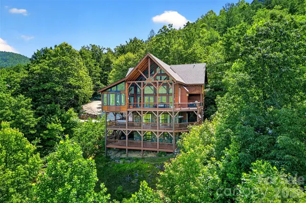 60 E Valley View DR, Marion, NC 28752