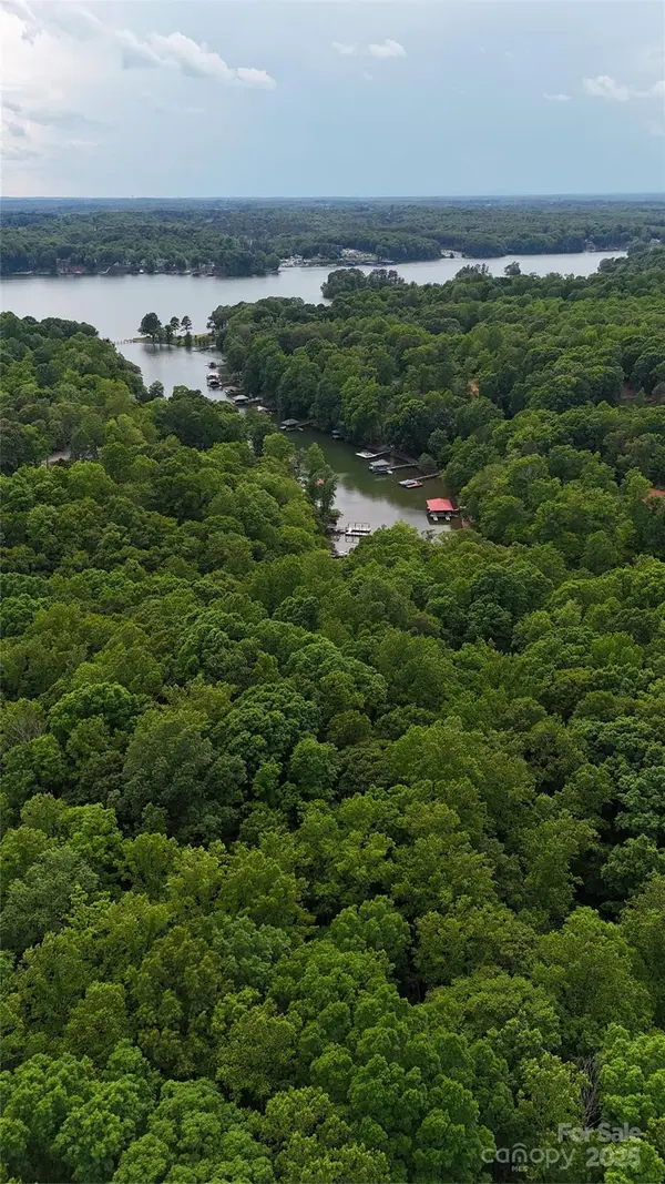 0000 Spring Shore RD, Statesville, NC 28677