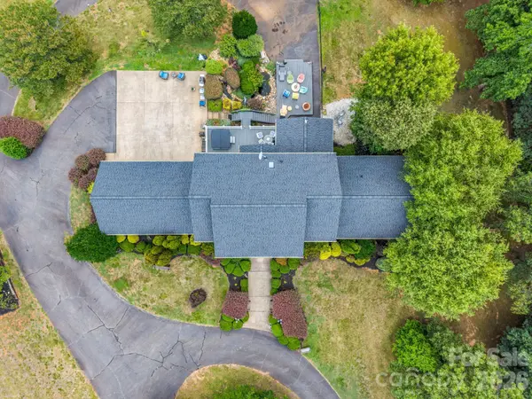 532 Harvey Logan RD, Bostic, NC 28018