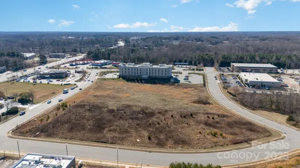 0 Hampton Plaza DR, Kernersville, NC 27284