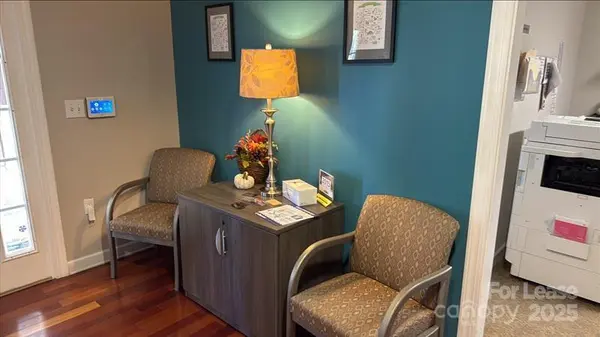575 Davidson Gateway DR #200, Davidson, NC 28036
