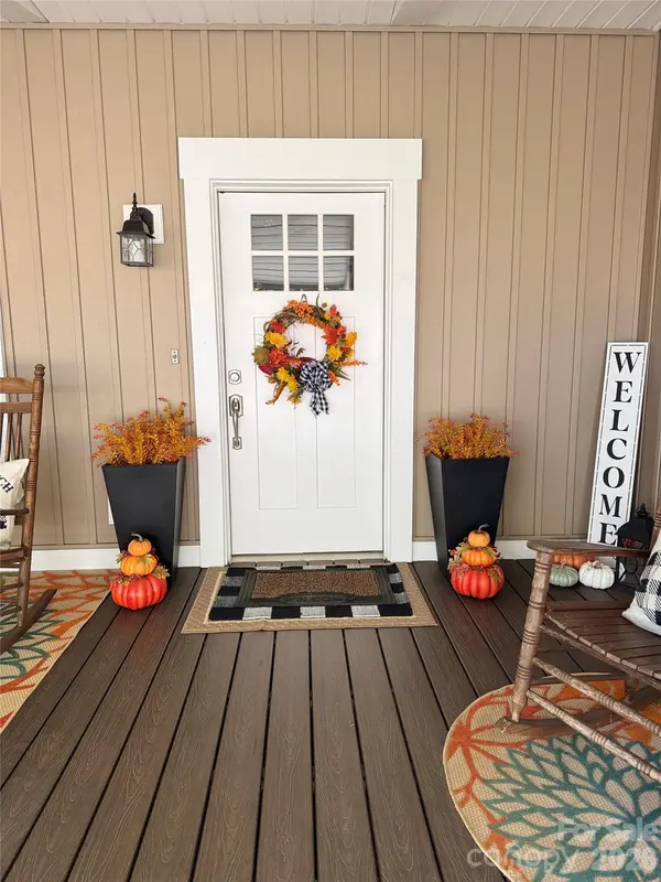 261 Boland DR, Lake Lure, NC 28746