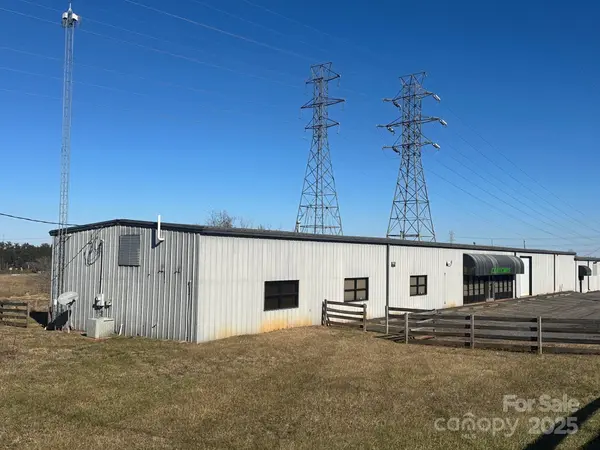 140 Water Tank RD, Statesville, NC 28677