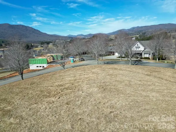 TBD River Knoll DR, Jefferson, NC 28640