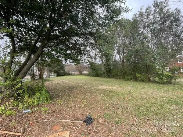 1815 Beatties Ford RD, Charlotte, NC 28216