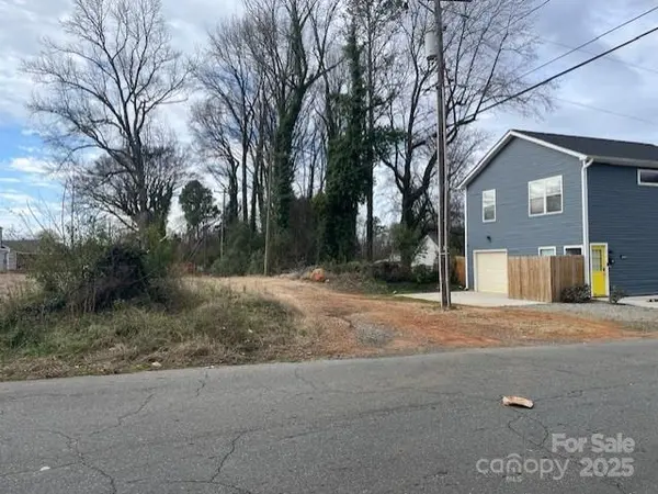 1815 Beatties Ford RD, Charlotte, NC 28216
