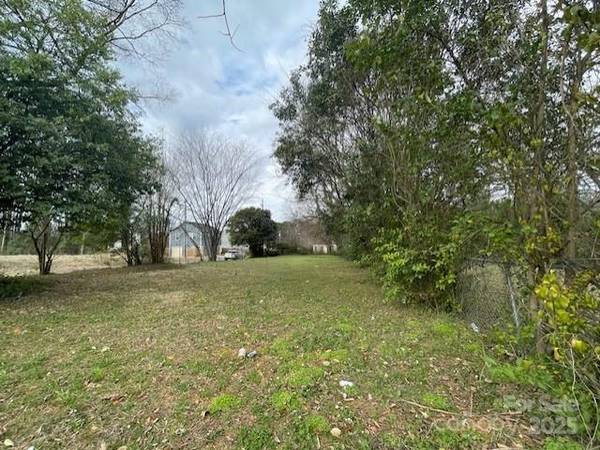 1815 Beatties Ford RD, Charlotte, NC 28216