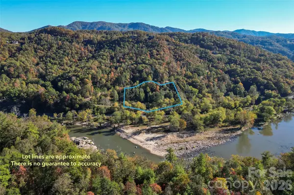 21 River Park WAY #47, Marshall, NC 28753