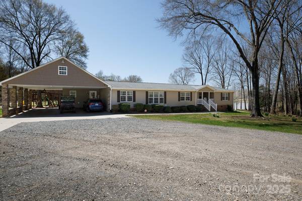 4229 Motocross TRL, Edgemoor, SC 29712