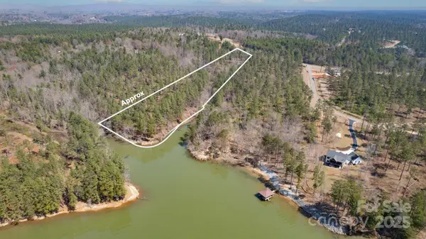 000 Scenic LN #207, Granite Falls, NC 28630