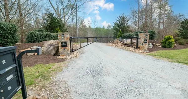 6355 McGalliard Pointe DR NE #5, Valdese, NC 28690